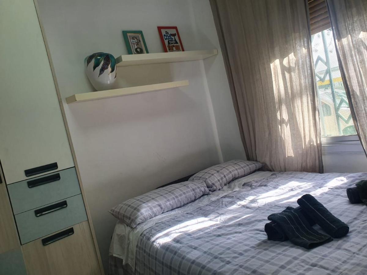 Studio Or Rooms With Private Bathroom Or Rooms With Shared Bathroom Barcelona Exterior photo
