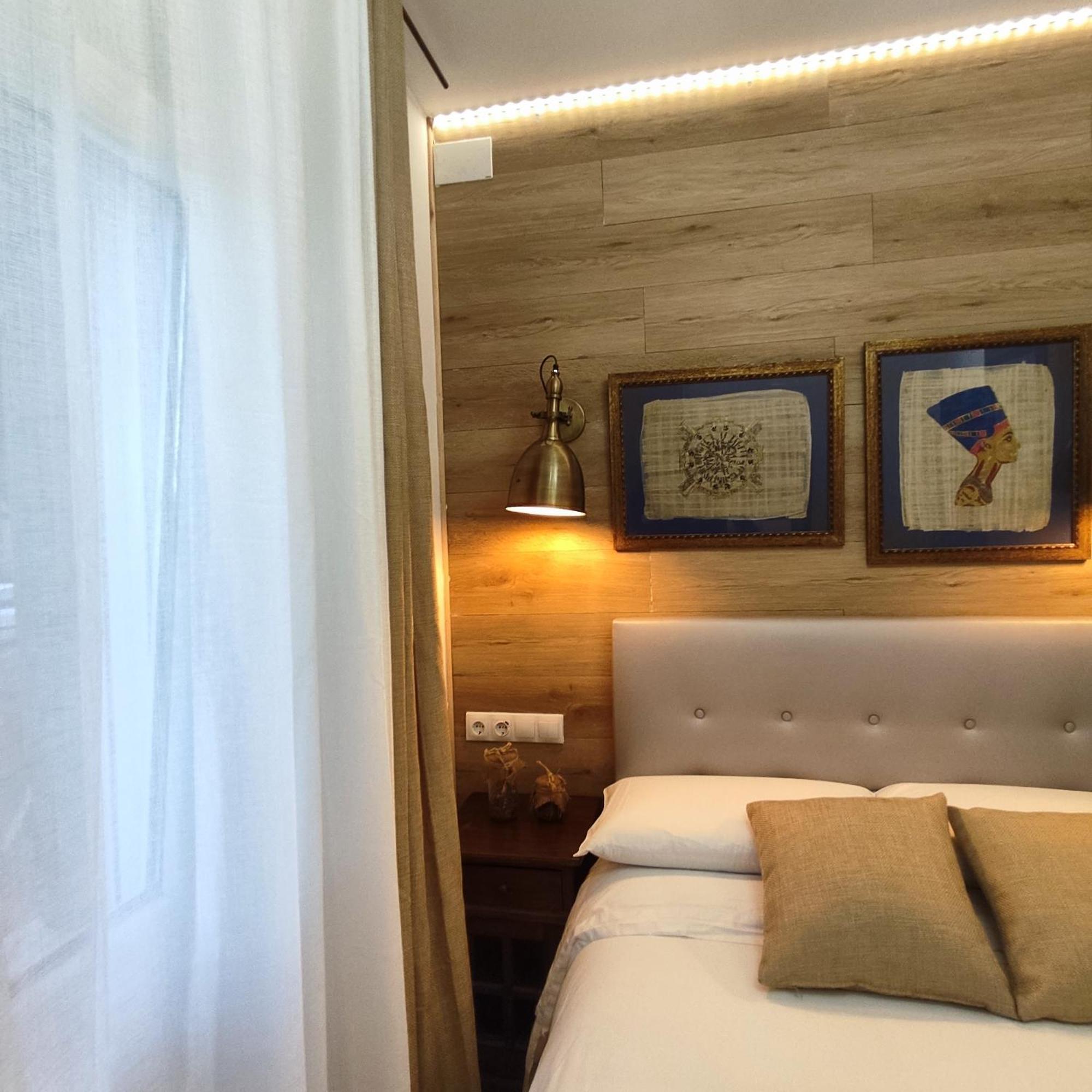 Studio Or Rooms With Private Bathroom Or Rooms With Shared Bathroom Barcelona Exterior photo