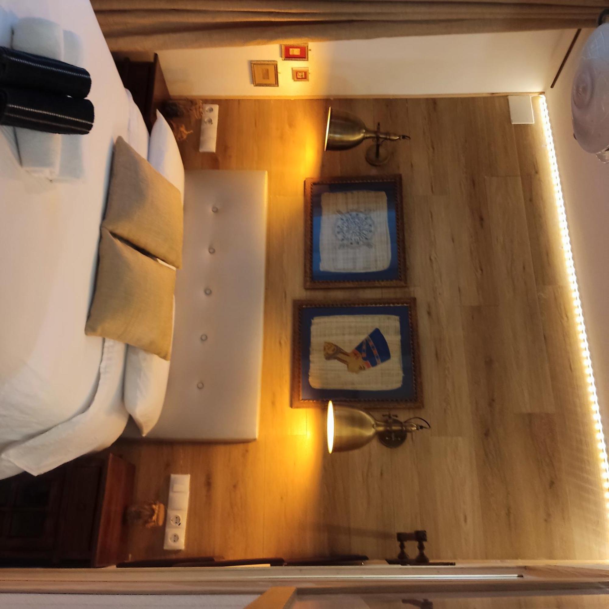 Studio Or Rooms With Private Bathroom Or Rooms With Shared Bathroom Barcelona Exterior photo