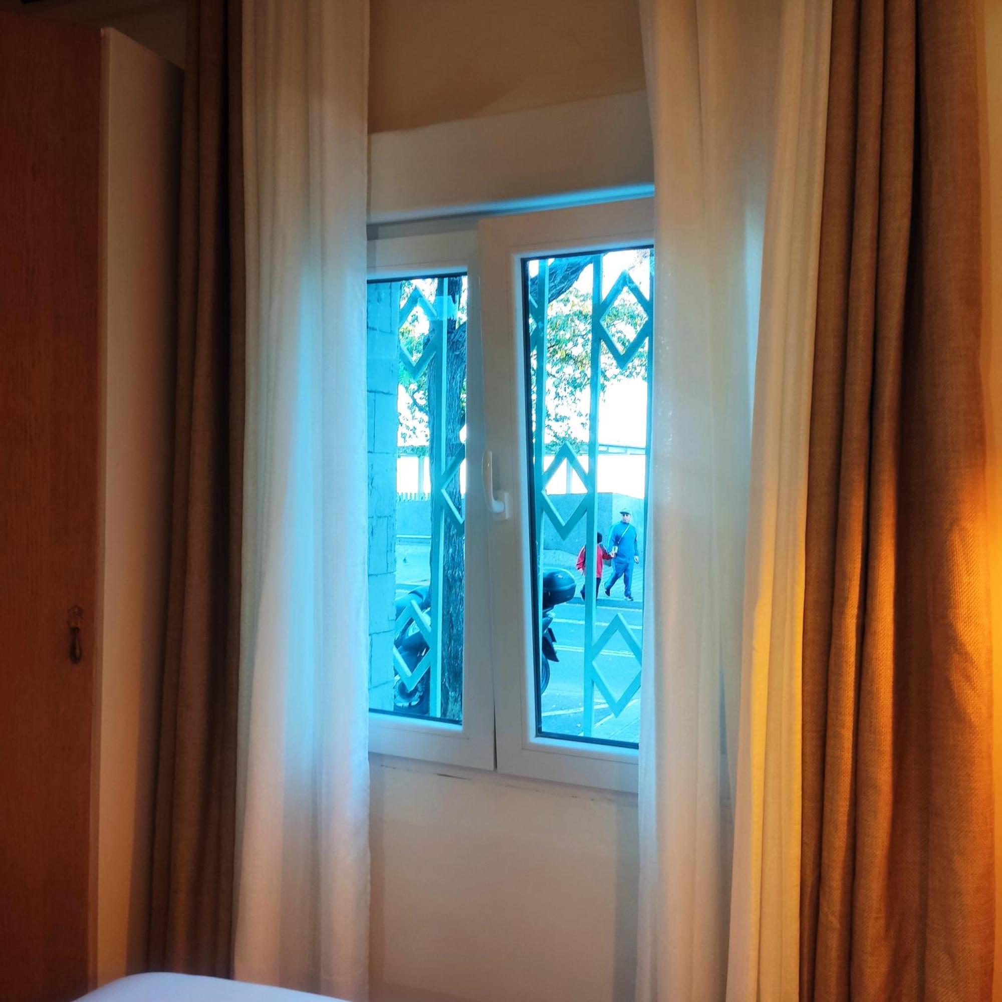 Studio Or Rooms With Private Bathroom Or Rooms With Shared Bathroom Barcelona Exterior photo