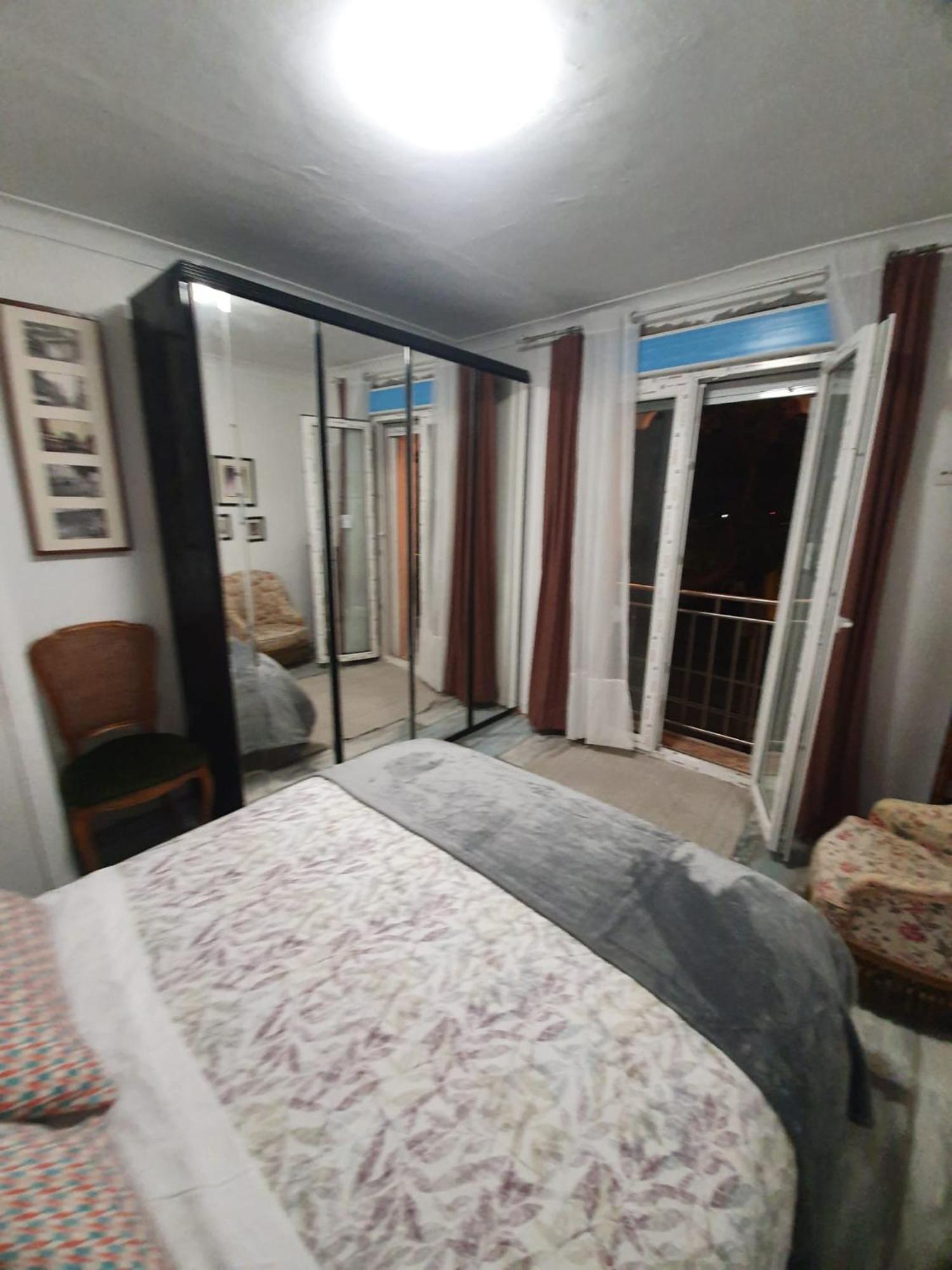 Studio Or Rooms With Private Bathroom Or Rooms With Shared Bathroom Barcelona Exterior photo