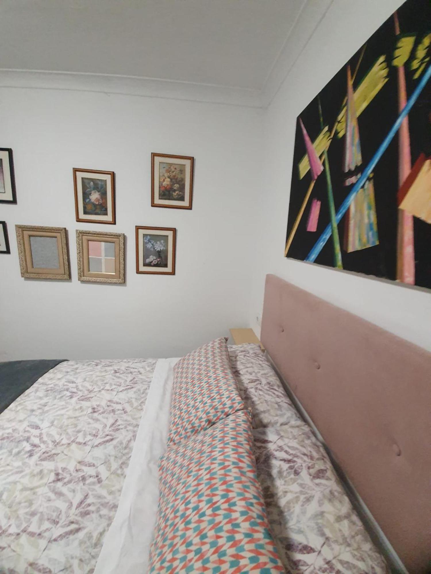 Studio Or Rooms With Private Bathroom Or Rooms With Shared Bathroom Barcelona Exterior photo